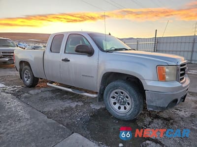 Czwarte zdjęcie samochodu z boku: 2013 GMC SIERRA VIN:1GTR2UEA5DZ134790 - miniatura