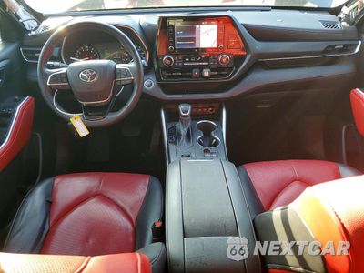 Zdjęcie 8 z 15 samochodu: 2021 TOYOTA HIGHLANDER XSE VIN:5TDJZRAH7MS060539 - miniatura
