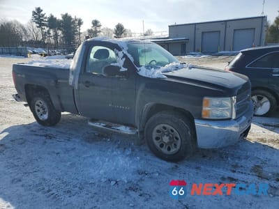 Czwarte zdjęcie samochodu z boku: 2012 CHEVROLET SILVERADO K1500 VIN:1GCNKPEX5CZ355020 - miniatura