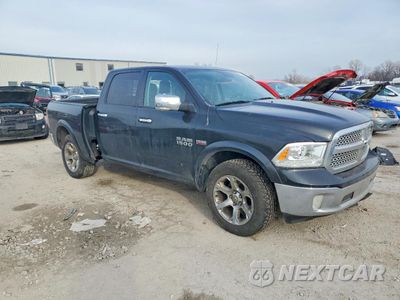 Czwarte zdjęcie samochodu z boku: 2017 RAM 1500 LARAMIE VIN:1C6RR7NT1HS777612 - miniatura