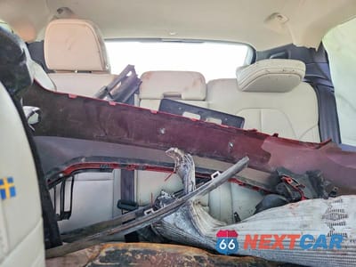 Zdjęcie 10 z 13 samochodu: 2019 VOLVO XC40 T5 MOMENTUM VIN:YV4162UK3K2146780 - miniatura