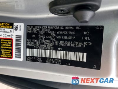 Zdjęcie 13 z 13 samochodu: 2025 TOYOTA SIENNA XLE VIN:5TDYRKEC6SS228155 - miniatura