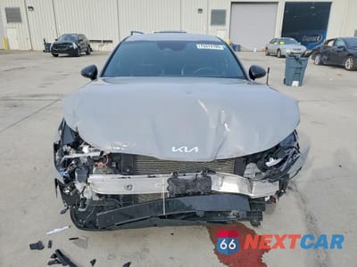 Piąte zdjęcie samochodu w środku: 2025 KIA K5 GT LINE VIN:KNAG64J75S5325374 - miniatura