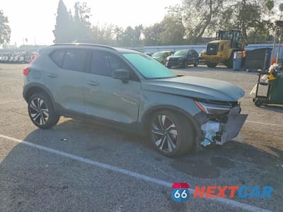 Czwarte zdjęcie samochodu z boku: 2024 VOLVO XC40 ULTIMATE VIN:YV4L12UM4R2376346 - miniatura