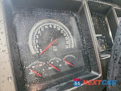 Zdjęcie 9 z 13 samochodu: 2025 MACK MD BOX TRUCK VIN:1M2MDBAA5SS015931 - miniatura