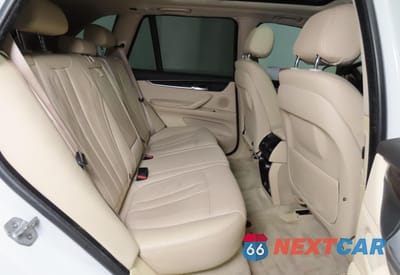 Zdjęcie 6 z 10 samochodu: 2015 BMW X5 XDRIVE35I VIN:5UXKR0C54F0K59653 - miniatura