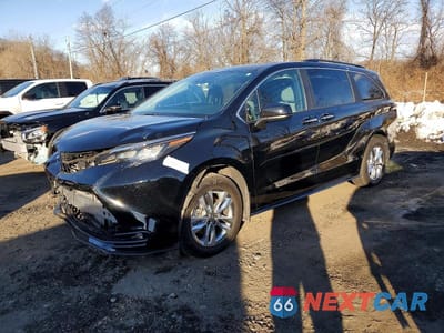 2025 TOYOTA SIENNA AWD HYBRID XLE 5TDJSKFC2SS196633 - główne zdjęcie licytacji z USA - miniatura