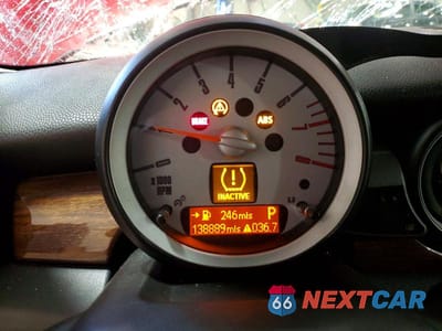 Zdjęcie 9 z 12 samochodu: 2009 MINI COOPER S VIN:WMWMF73529TW82081 - miniatura
