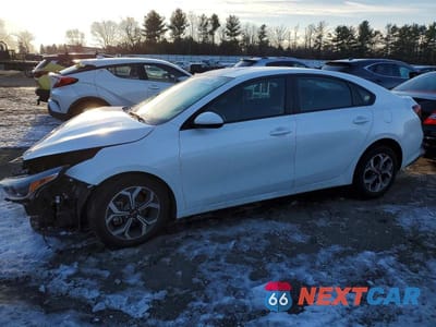 2021 KIA FORTE LXS 3KPF24ADXME342078 - główne zdjęcie licytacji z USA - miniatura