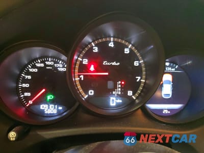 Zdjęcie 9 z 14 samochodu: 2016 PORSCHE MACAN TURBO VIN:WP1AF2A56GLB92086 - miniatura