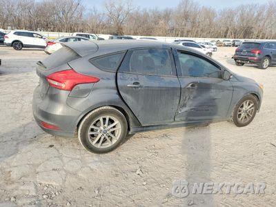 Trzecie zdjęcie samochodu z tyłu: 2018 FORD FOCUS SE VIN:1FADP3K27JL278087 - miniatura