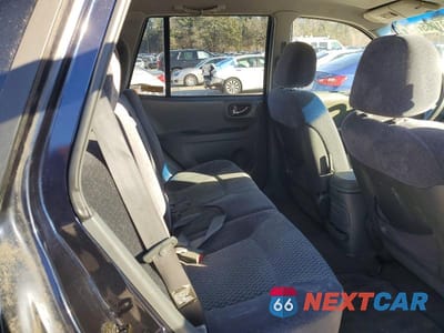 Zdjęcie 11 z 12 samochodu: 2004 HYUNDAI SANTA FE GL VIN:KM8SB12B44U686478 - miniatura