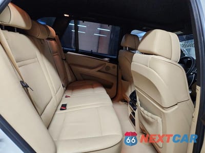 Zdjęcie 11 z 13 samochodu: 2011 BMW X5 XDRIVE50I VIN:5UXZV8C56BL417671 - miniatura