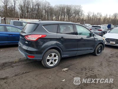 Trzecie zdjęcie samochodu z tyłu: 2015 FORD ESCAPE SE VIN:1FMCU0GX2FUC19608 - miniatura