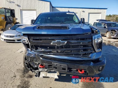 Piąte zdjęcie samochodu w środku: 2026 CHEVROLET SILVERADO K2500 HEAVY DUTY LT VIN:1GC4KNE72TF131866 - miniatura