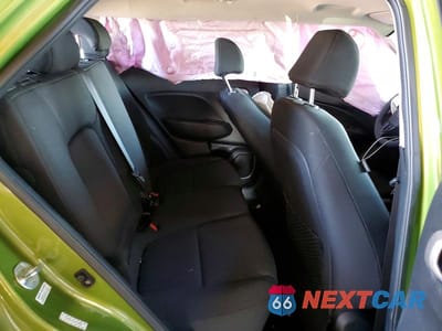 Zdjęcie 10 z 12 samochodu: 2023 HYUNDAI VENUE SE VIN:KMHRB8A32PU210851 - miniatura
