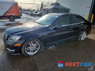 2014 MERCEDES-BENZ C 300 4MATIC WDDGF8AB7EA949788 - główne zdjęcie licytacji z USA - miniatura