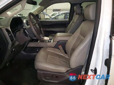 Zdjęcie 7 z 13 samochodu: 2019 FORD EXPEDITION VIN:1FMJU1JT2KEA36281 - miniatura