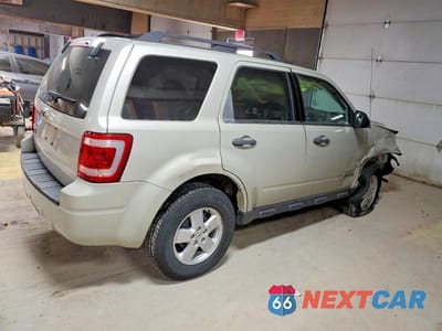 Trzecie zdjęcie samochodu z tyłu: 2008 FORD ESCAPE XLT VIN:1FMCU03Z98KB58294 - miniatura
