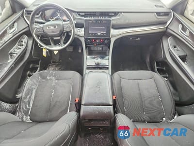 Zdjęcie 8 z 13 samochodu: 2022 JEEP GRAND CHEROKEE LAREDO VIN:1C4RJHAG8N8590889 - miniatura