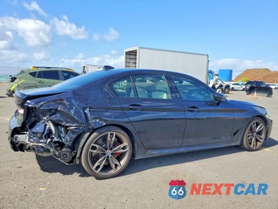 Trzecie zdjęcie samochodu z tyłu: 2023 BMW M550XI VIN:WBA13BK05PCM32125 - miniatura