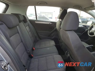 Zdjęcie 10 z 12 samochodu: 2010 VOLKSWAGEN GOLF VIN:WVWDA7AJ6AW097556 - miniatura