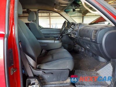 Zdjęcie 7 z 12 samochodu: 2008 CHEVROLET SILVERADO K1500 VIN:2GCEK19J781305383 - miniatura