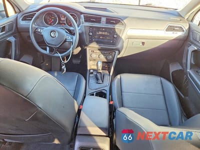 Zdjęcie 8 z 14 samochodu: 2020 VOLKSWAGEN TIGUAN SE VIN:3VV3B7AX7LM119999 - miniatura