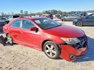 Czwarte zdjęcie samochodu z boku: 2014 TOYOTA CAMRY L VIN:4T1BF1FK4EU812869 - miniatura