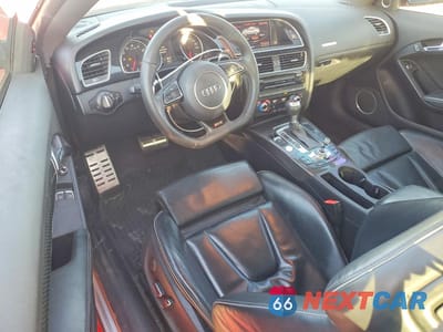 Zdjęcie 8 z 14 samochodu: 2015 AUDI RS5 VIN:WUAC6AFR0FA901141 - miniatura