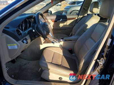 Zdjęcie 7 z 11 samochodu: 2014 MERCEDES-BENZ C 300 4MATIC VIN:WDDGF8AB0ER322755 - miniatura