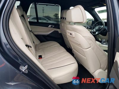 Zdjęcie 11 z 12 samochodu: 2019 BMW X5 XDRIVE50I VIN:5UXJU2C57KLN64448 - miniatura