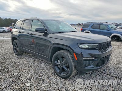 Czwarte zdjęcie samochodu z boku: 2025 JEEP GRAND CHEROKEE LIMITED VIN:1C4RJHBG0SC280484 - miniatura