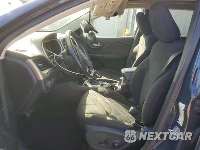 Zdjęcie 7 z 14 samochodu: 2017 JEEP CHEROKEE LATITUDE VIN:1C4PJLCB1HW534885 - miniatura