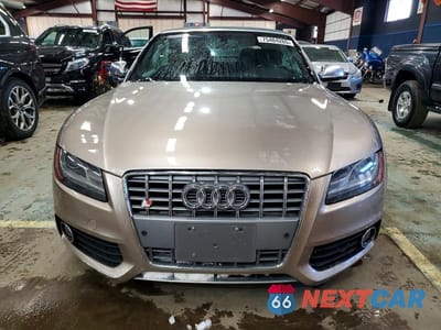 Piąte zdjęcie samochodu w środku: 2010 AUDI S5 PRESTIGE VIN:WAUVGAFH0AN013191 - miniatura