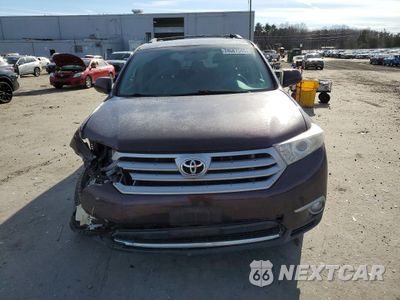 Piąte zdjęcie samochodu w środku: 2013 TOYOTA HIGHLANDER LIMITED VIN:5TDDK3EH3DS247768 - miniatura