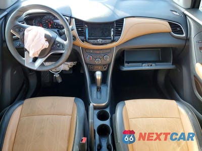 Zdjęcie 8 z 12 samochodu: 2018 CHEVROLET TRAX 1LT VIN:3GNCJLSB8JL289862 - miniatura