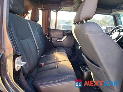 Zdjęcie 10 z 11 samochodu: 2015 JEEP WRANGLER UNLIMITED SAHARA VIN:1C4BJWEG3FL689912 - miniatura