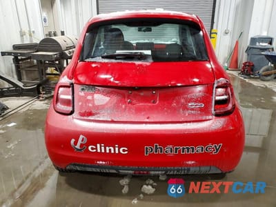 Zdjęcie 6 z 11 samochodu: 2024 FIAT 500 E RED VIN:ZFAFFAA47RX216262 - miniatura