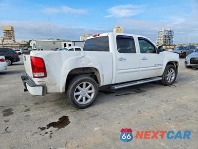 Trzecie zdjęcie samochodu z tyłu: 2008 GMC NEW SIERRA C1500 DENALI VIN:2GTEC638081181411 - miniatura