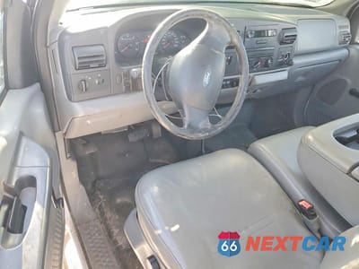 Zdjęcie 8 z 11 samochodu: 2007 FORD F250 SUPER DUTY VIN:1FTNF21597EB23092 - miniatura