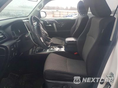 Zdjęcie 7 z 15 samochodu: 2016 TOYOTA 4RUNNER SR5 VIN:JTEZU5JR5G5132136 - miniatura