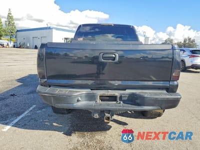 Zdjęcie 6 z 14 samochodu: 2002 CHEVROLET SILVERADO K2500 HEAVY DUTY VIN:1GCHK29142E110589 - miniatura