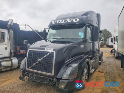 Drugie zdjęcie samochodu z przodu: 2015 VOLVO VNL SEMI TRUCK VIN:4V4NC9EH7FN139008 - miniatura
