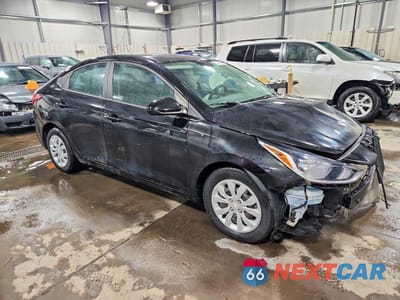 Czwarte zdjęcie samochodu z boku: 2021 HYUNDAI ACCENT SE VIN:3KPC24A67ME144496 - miniatura