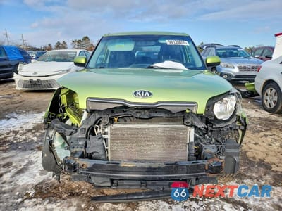 Piąte zdjęcie samochodu w środku: 2017 KIA SOUL BASE VIN:KNDJN2A22H7879263 - miniatura