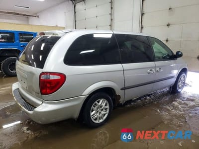 Trzecie zdjęcie samochodu z tyłu: 2002 DODGE GRAND CARAVAN SPORT VIN:1B4GP44R12B554033 - miniatura