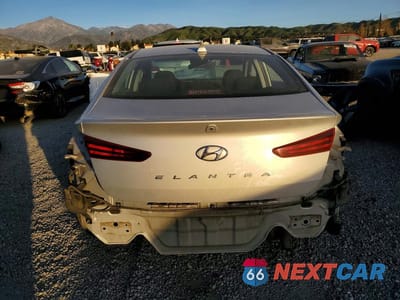 Zdjęcie 6 z 13 samochodu: 2020 HYUNDAI ELANTRA SEL VIN:5NPD84LF2LH531421 - miniatura