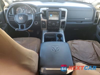 Zdjęcie 8 z 11 samochodu: 2017 RAM 2500 SLT VIN:3C6UR5ML9HG569579 - miniatura