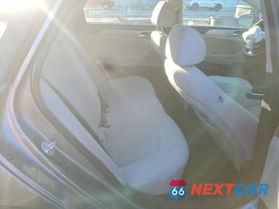 Zdjęcie 10 z 12 samochodu: 2019 HYUNDAI SONATA SE VIN:5NPE24AF2KH757188 - miniatura